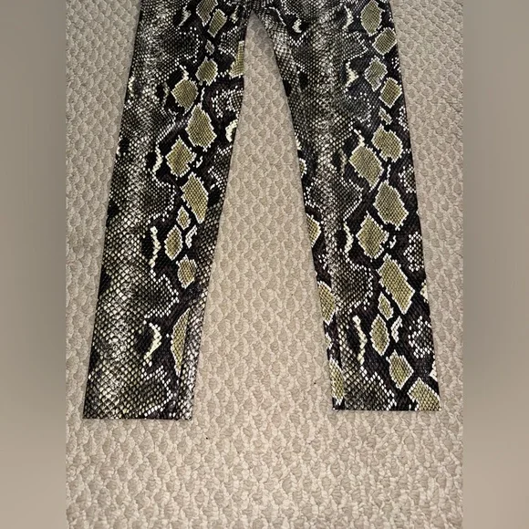 COMMANDO  Perfect Control Leggings snake print SIZE: MEDIUM - Picture 5 of 9